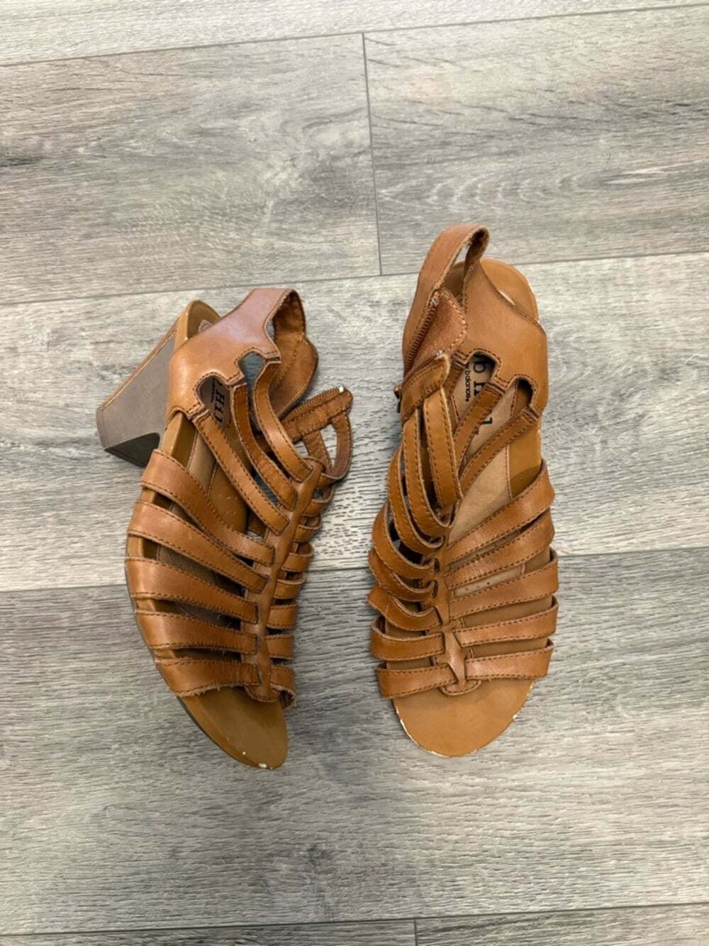 Cobb Hill Women's Tan Strappy Leather Block Heel Sandals size 39